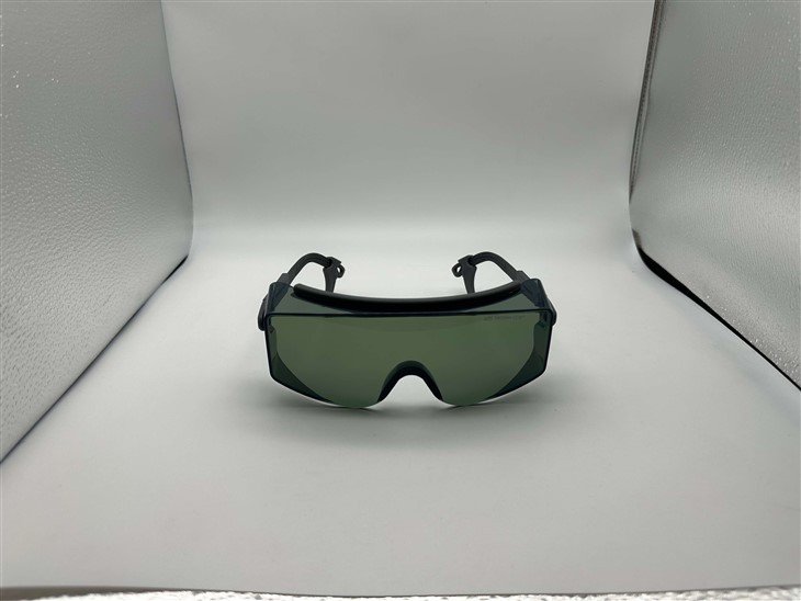 900-1800nm OD6+ Laser Safety Goggles With VLT 35%